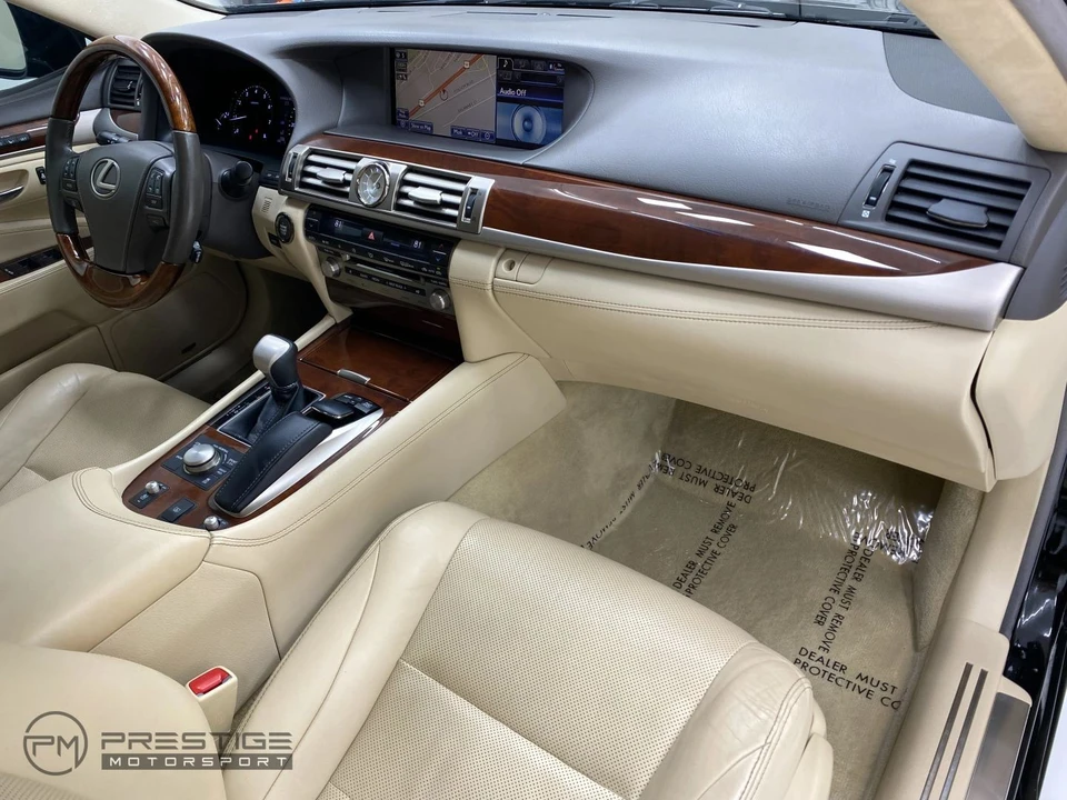 2013 Lexus LS 4th Gen - Image 15 of 21