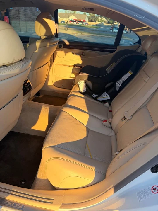 2013 Lexus LS 4th Gen - Image 6 of 11