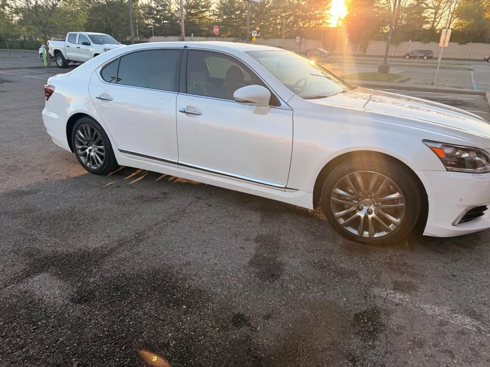2013 Lexus LS 4th Gen - Image 2 of 11