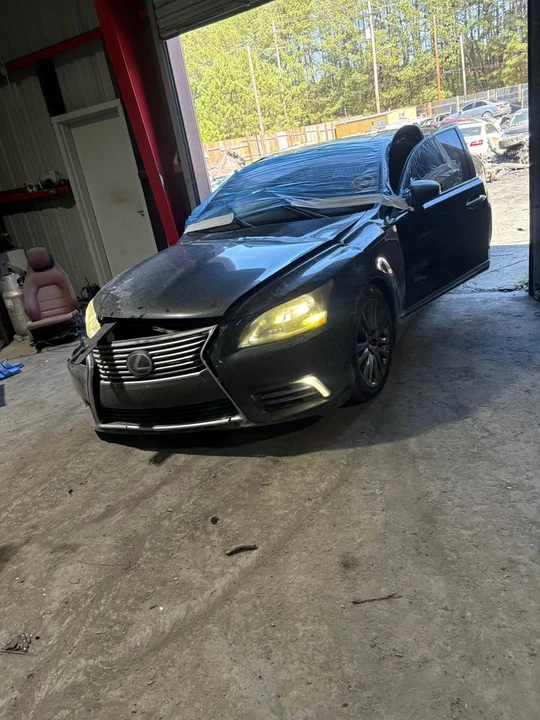 2013 Lexus LS 4th Gen - Image 2 of 7
