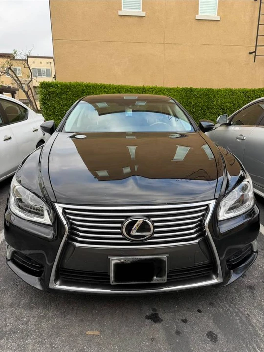 2013 Lexus LS 4th Gen - Image 3 of 8
