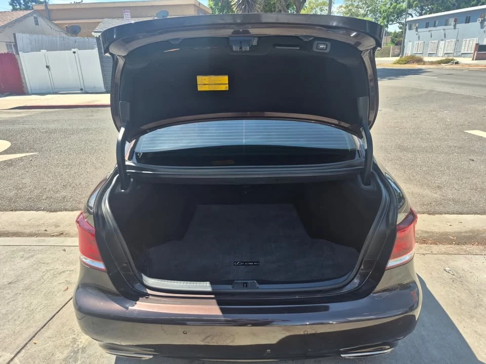 2013 Lexus LS 4th Gen - Image 12 of 20