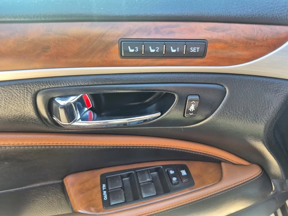 2013 Lexus LS 4th Gen - Image 13 of 20