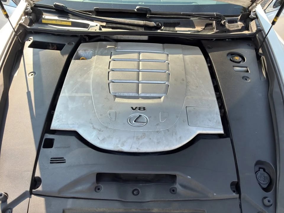 2013 Lexus LS 4th Gen - Image 13 of 15