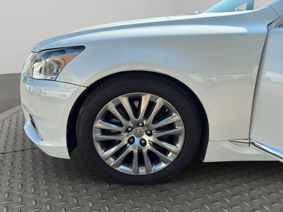 2013 Lexus LS 4th Gen - Image 15 of 15