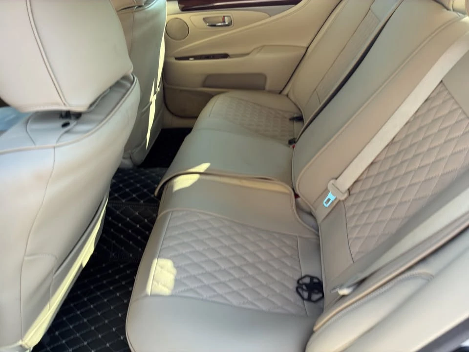 2013 Lexus LS 4th Gen - Image 12 of 15