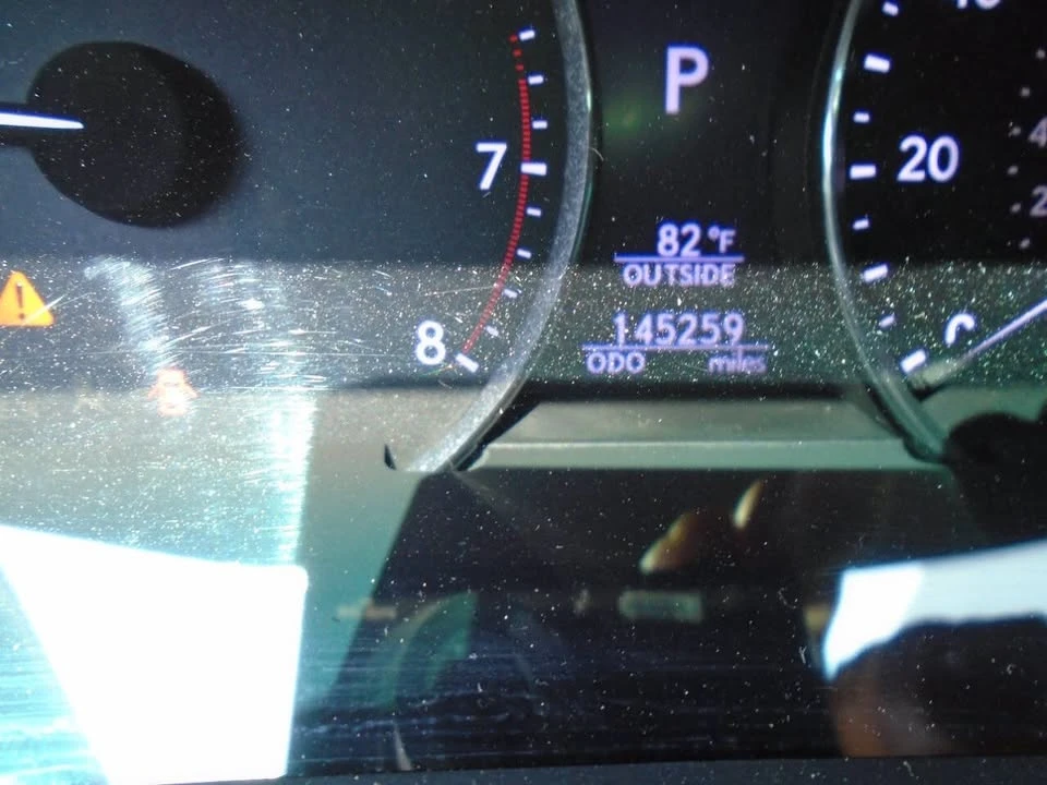 2013 Lexus LS 4th Gen - Image 10 of 11