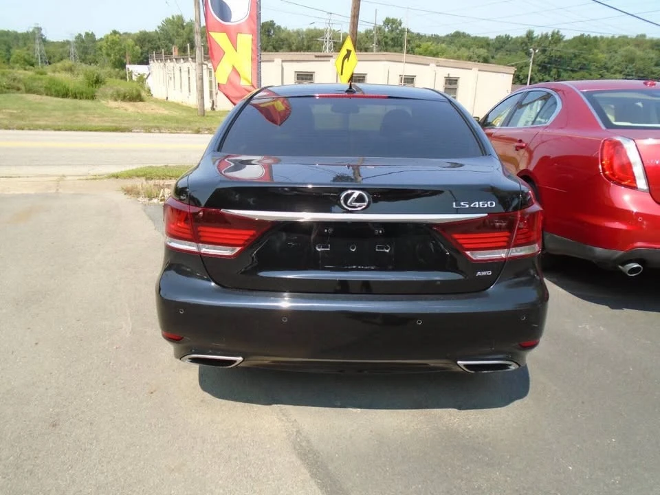 2013 Lexus LS 4th Gen - Image 5 of 11