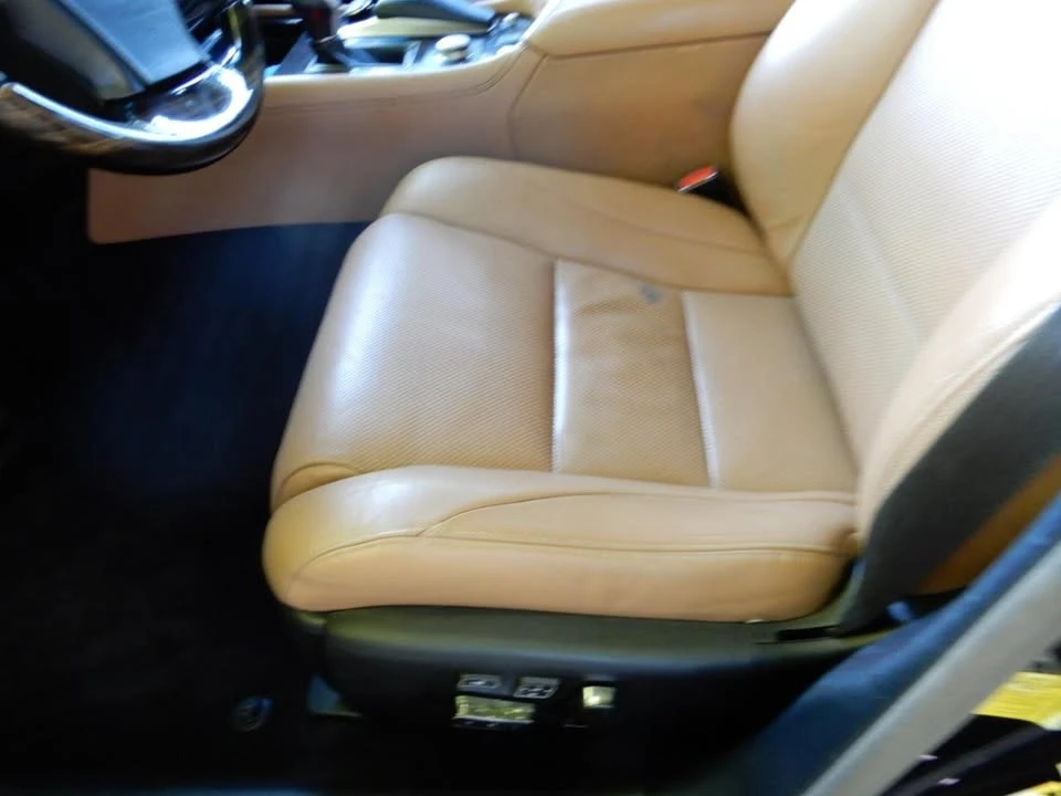 2013 Lexus LS 4th Gen - Image 9 of 20