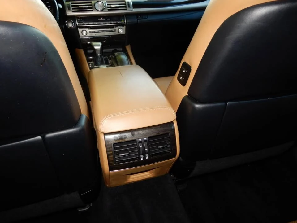 2013 Lexus LS 4th Gen - Image 15 of 20