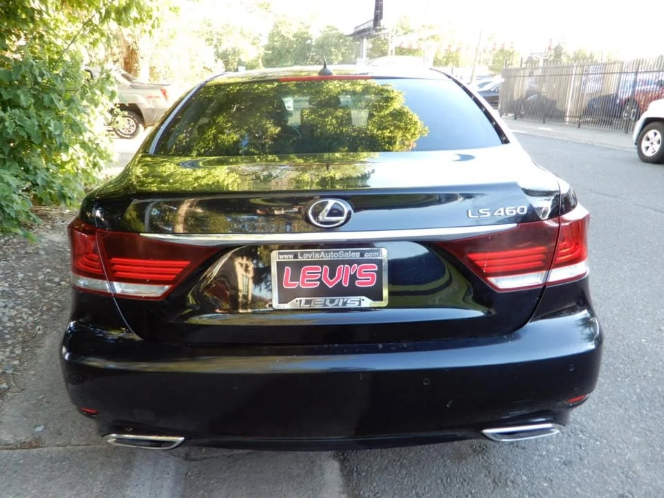 2013 Lexus LS 4th Gen - Image 4 of 20