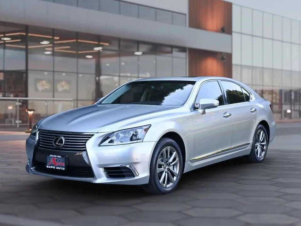 2013 Lexus LS 4th Gen - Image 2 of 20