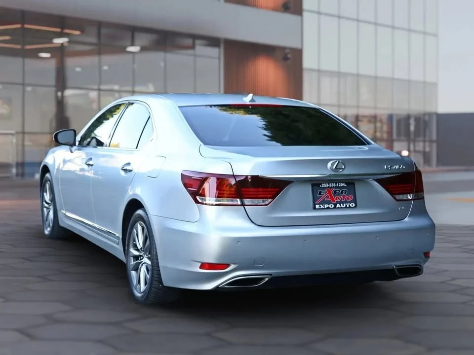 2013 Lexus LS 4th Gen - Image 5 of 20
