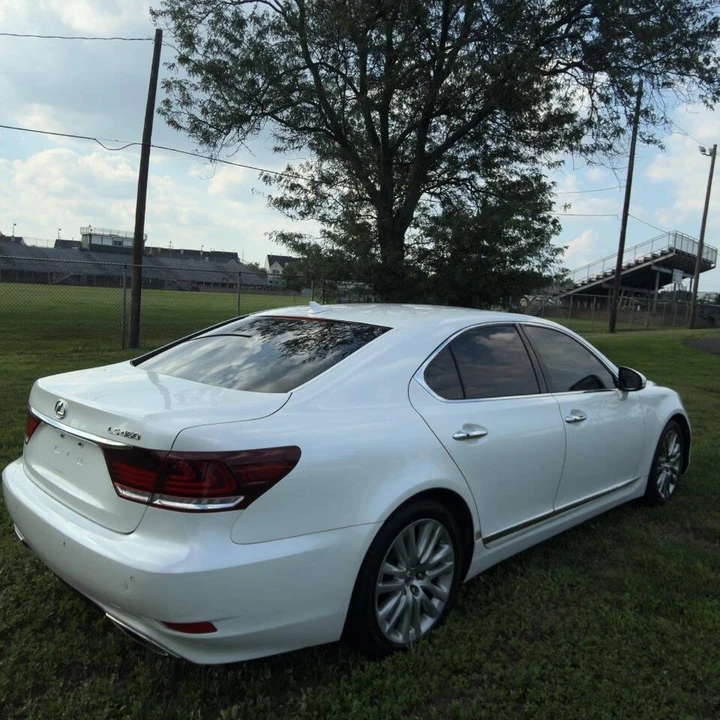 2013 Lexus LS 4th Gen - Image 4 of 19