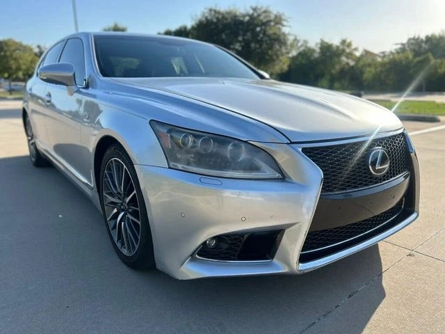 2013 Lexus LS 4th Gen - Image 3 of 19
