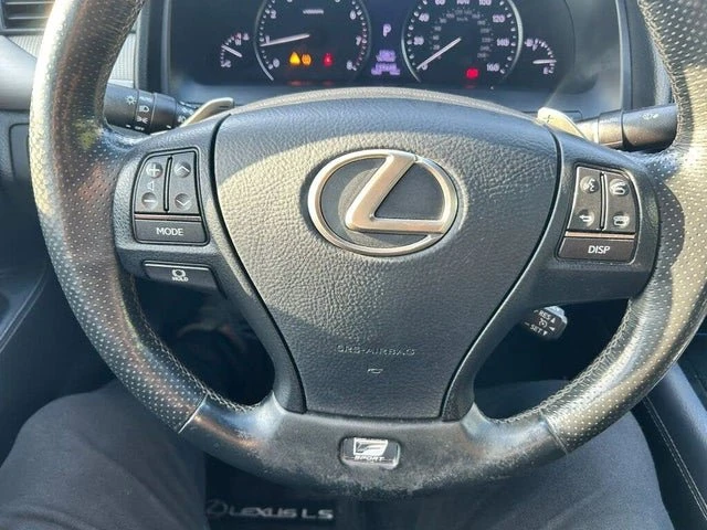 2013 Lexus LS 4th Gen - Image 16 of 19