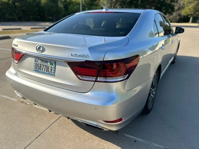 2013 Lexus LS 4th Gen - Image 5 of 19