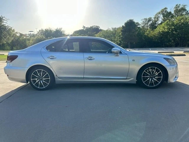 2013 Lexus LS 4th Gen - Image 4 of 19