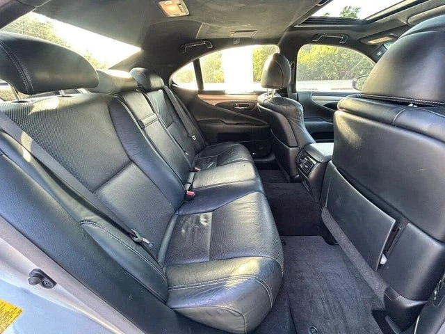 2013 Lexus LS 4th Gen - Image 13 of 19