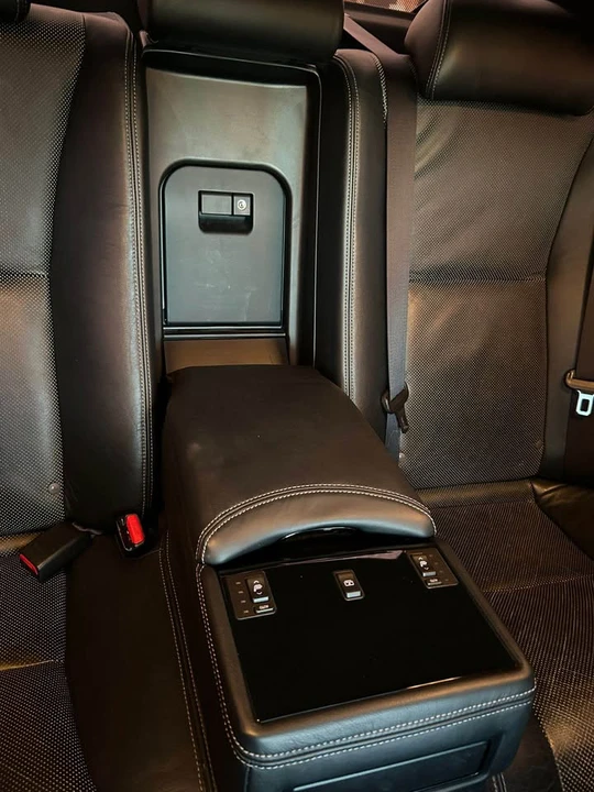 2013 Lexus LS 4th Gen - Image 11 of 20