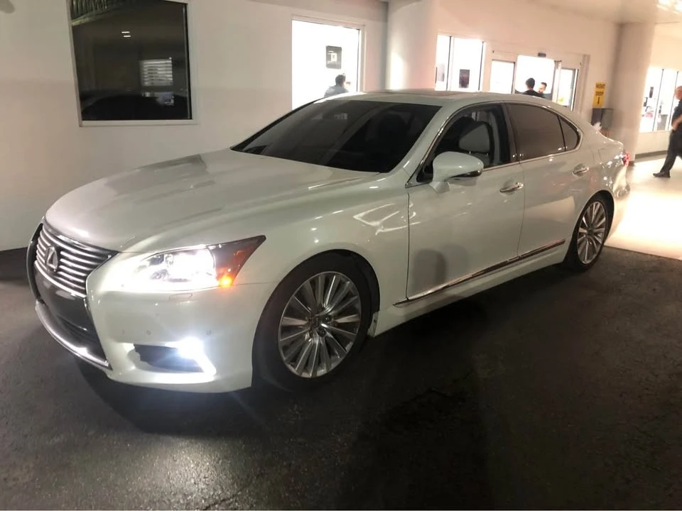 2013 Lexus LS 4th Gen - Image 7 of 16