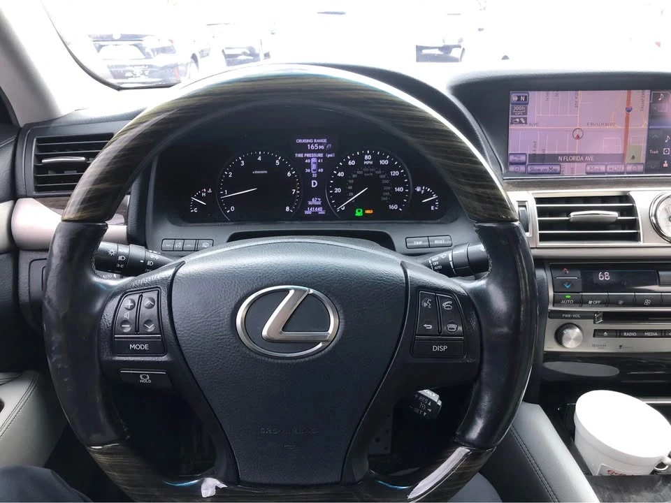 2013 Lexus LS 4th Gen - Image 6 of 16