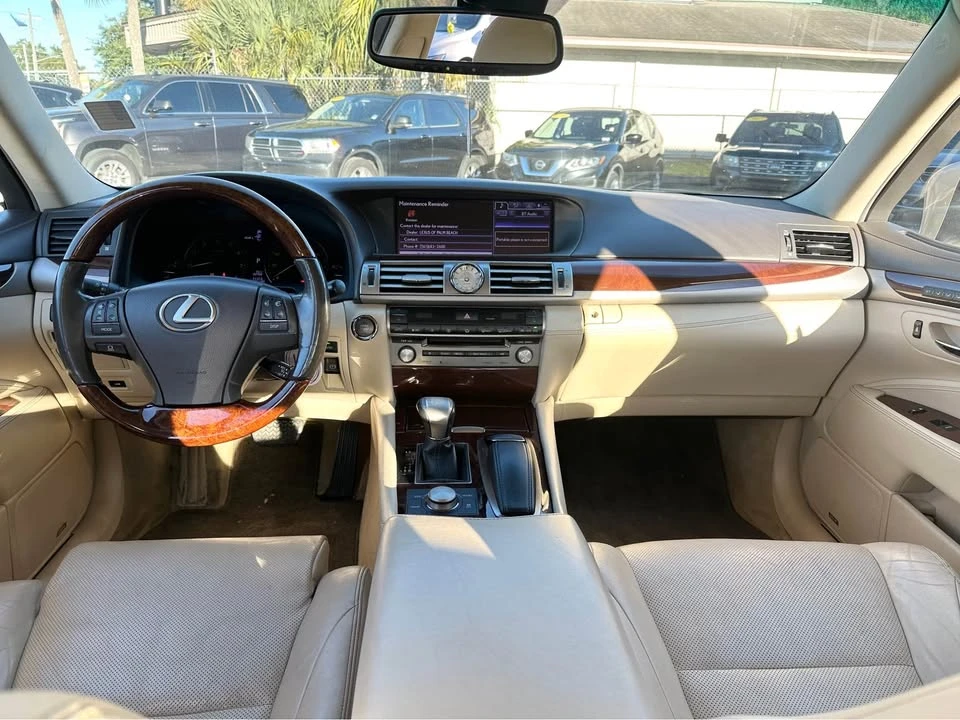 2013 Lexus LS 4th Gen - Image 12 of 16