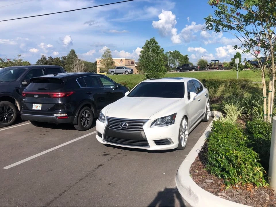 2013 Lexus LS 4th Gen - Image 2 of 16