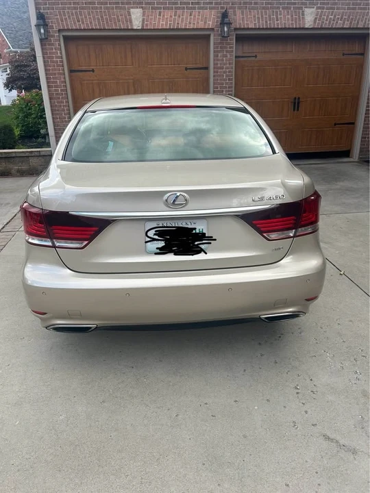 2013 Lexus LS 4th Gen - Image 3 of 8