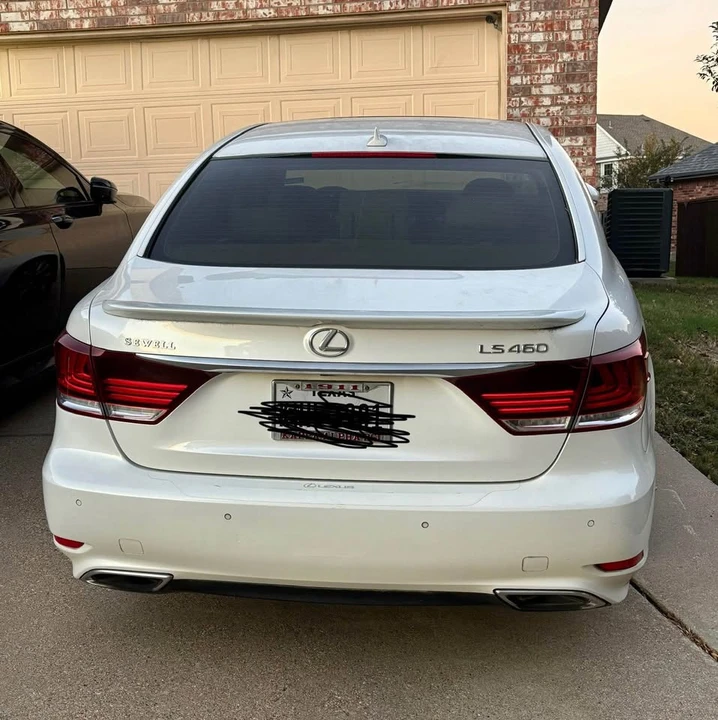 2013 Lexus LS 4th Gen - Image 3 of 4