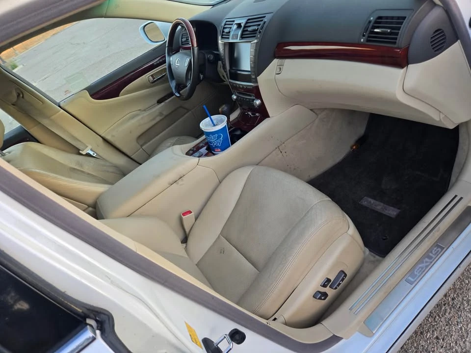 2013 Lexus LS 4th Gen - Image 6 of 12