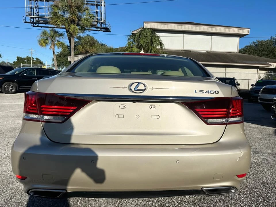 2013 Lexus LS 4th Gen - Image 6 of 16