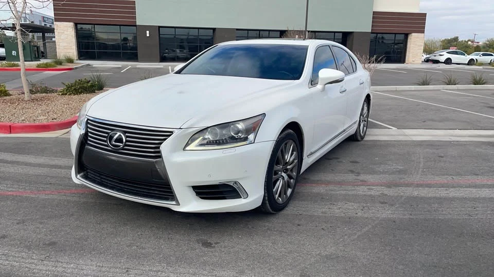 2013 Lexus LS 4th Gen - Image 2 of 5