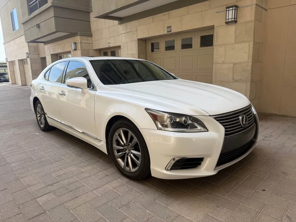2013 Lexus LS 4th Gen - Image 2 of 16
