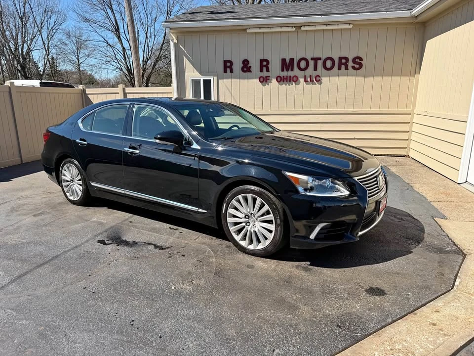 2013 Lexus LS 4th Gen - Image 2 of 19