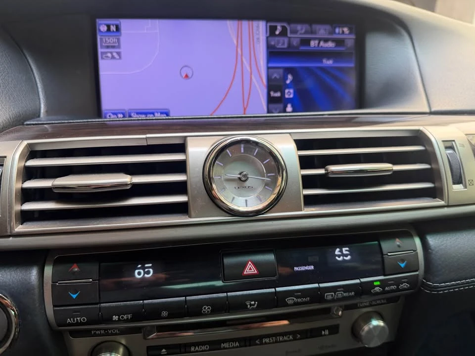 2013 Lexus LS 4th Gen - Image 14 of 16