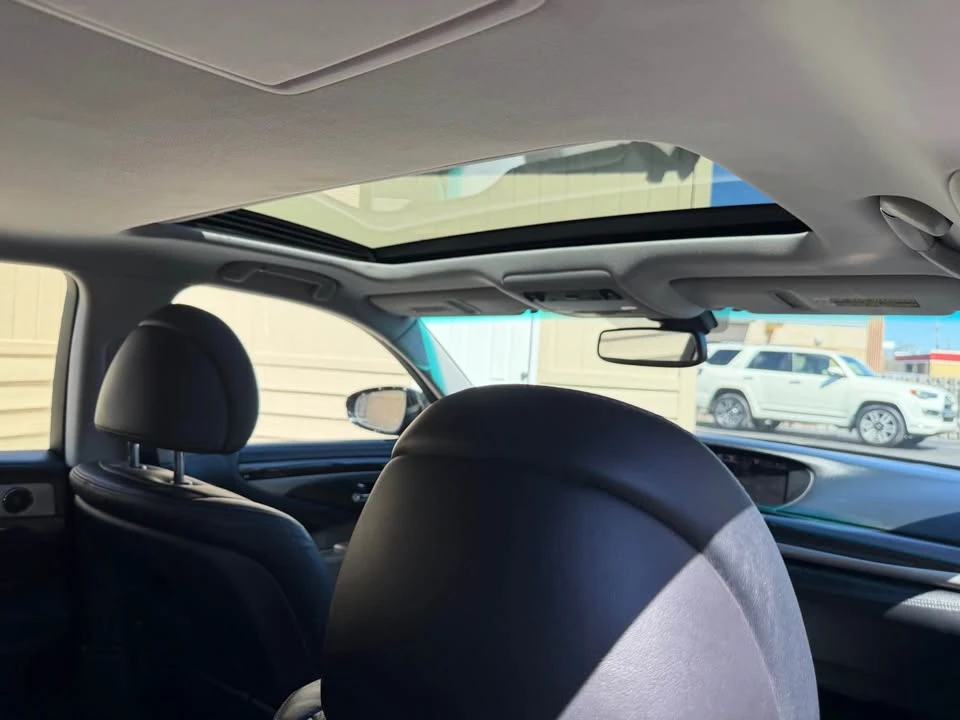 2013 Lexus LS 4th Gen - Image 6 of 19