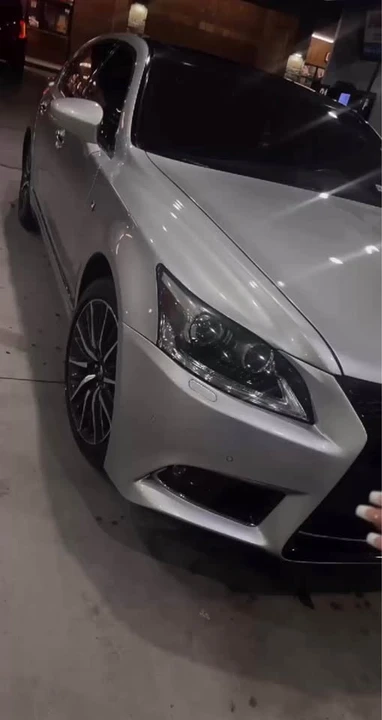 2013 Lexus LS 4th Gen - Image 3 of 4
