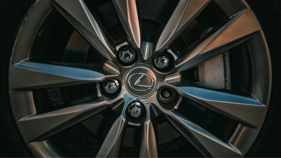 2013 Lexus LS 4th Gen - Image 9 of 11