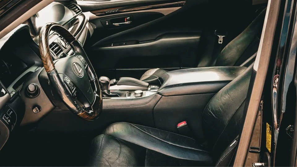 2013 Lexus LS 4th Gen - Image 3 of 11