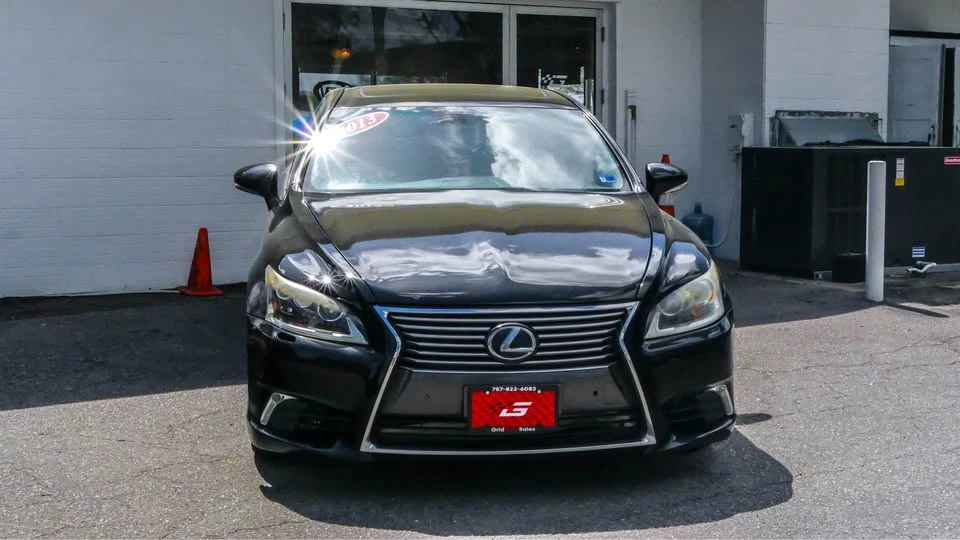 2013 Lexus LS 4th Gen - Image 7 of 11