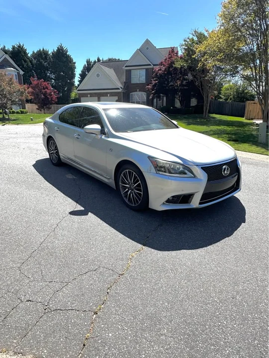2013 Lexus LS 4th Gen - Image 2 of 5