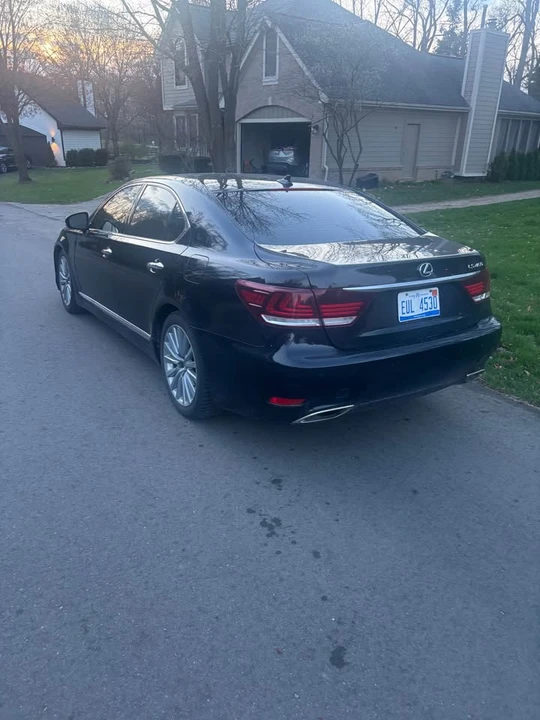 2013 Lexus LS 4th Gen - Image 2 of 8