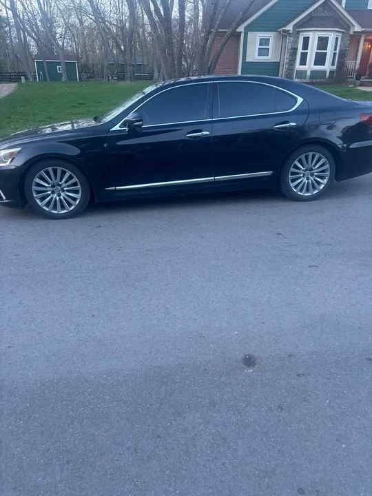 2013 Lexus LS 4th Gen - Image 6 of 8