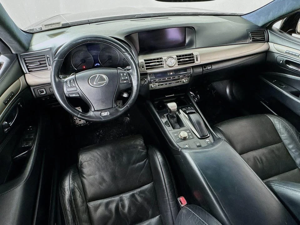 2013 Lexus LS 4th Gen - Image 16 of 19