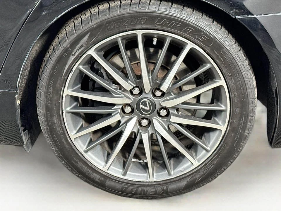 2013 Lexus LS 4th Gen - Image 13 of 19