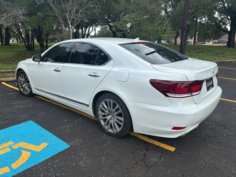 2013 Lexus LS 4th Gen - Image 2 of 12