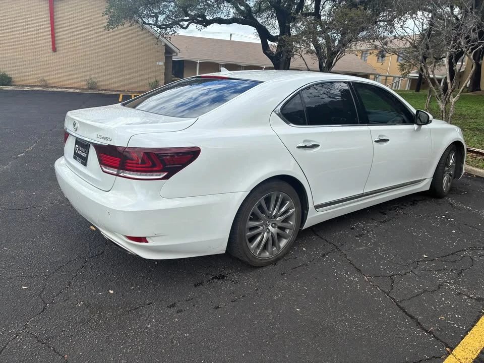 2013 Lexus LS 4th Gen - Image 4 of 12