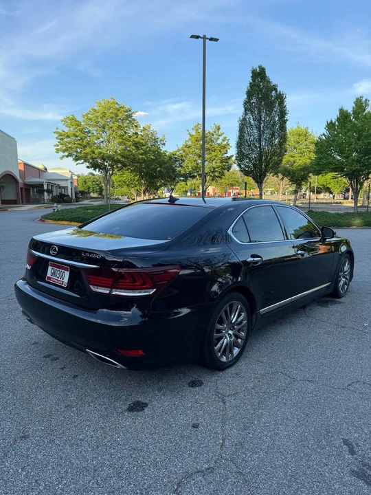 2013 Lexus LS 4th Gen - Image 4 of 10