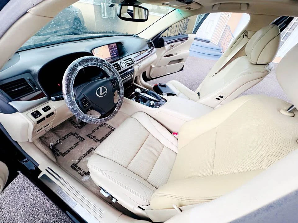 2013 Lexus LS 4th Gen - Image 15 of 20
